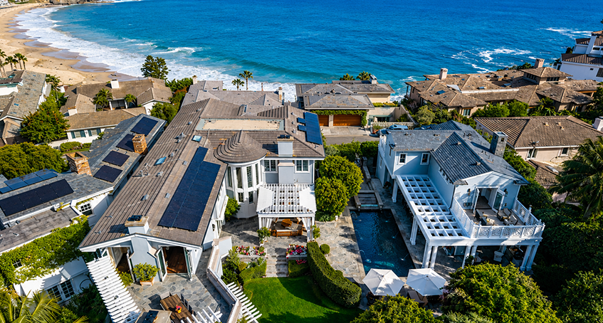 Coastal Real Estate with Luxury Homes for Sale by the Ocean