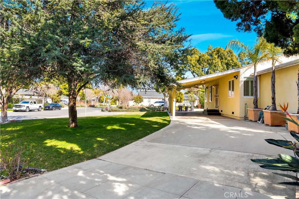 4300 W Clark Avenue