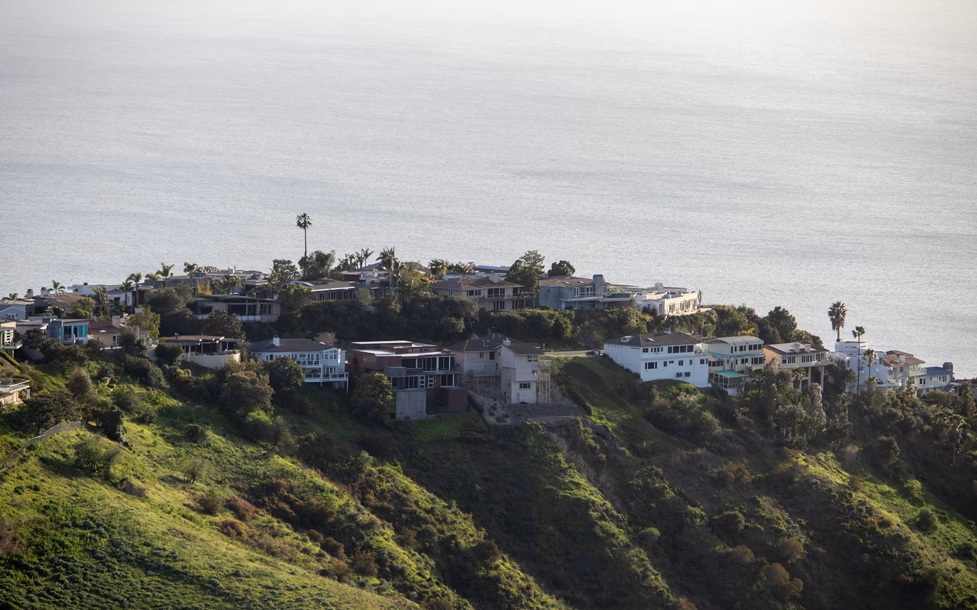 Luxury Homes Overlooking the Ocean in Laguna Beach Real Estate Listings